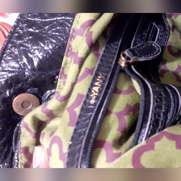 Purse Sale!👜 OrYany Black Handbag - Picture 6 of 6